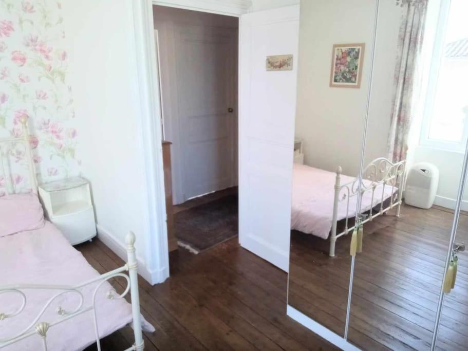Villa Montemboeuf Centre Town House Free Wifi Exterior foto